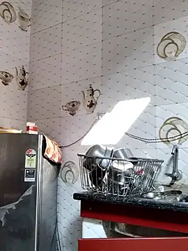 illay love online show from 02/04/26, 04:51