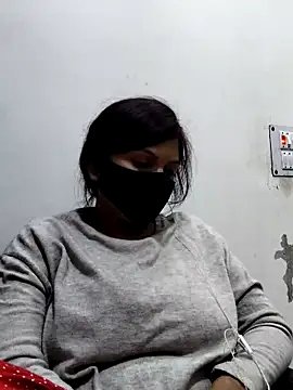 Snapshot of illay_love chatting on 11/30/25, 06:30 illay love online show from 11/30/25, 06:30