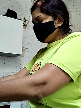 Snapshot of illay_love chatting on 12/01/25, 06:36 illay love online show from 12/01/25, 06:36