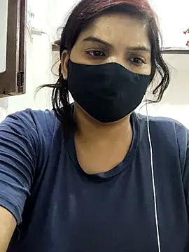 Snapshot of illay_love chatting on 10/26/25, 06:19 illay love online show from 10/26/25, 06:19