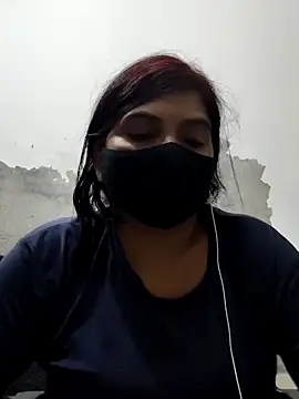 Snapshot of illay_love chatting on 10/22/25, 05:12 illay love online show from 10/22/25, 05:12