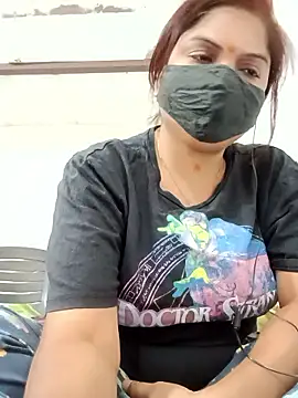 Snapshot of illay_love chatting on 05/30/26, 05:14 illay love online show from 05/30/26, 05:14