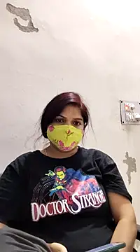 Snapshot of illay_love chatting on 03/18/25, 04:39 illay love online show from 03/18/25, 04:39