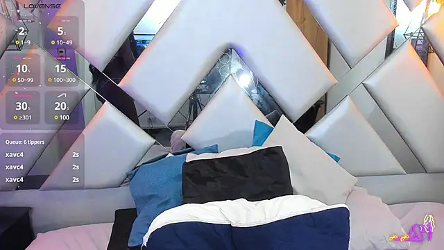 Nahomi-Hill online show from 02/21/25, 01:11