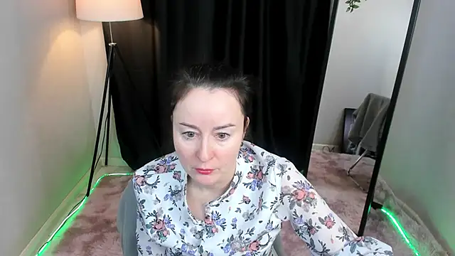 Ninasaaaa online show from 12/31/24, 05:33