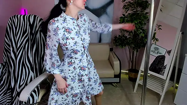 Ninasaaaa online show from 03/20/25, 11:27