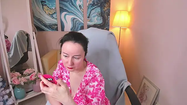 Ninasaaaa online show from 01/11/25, 05:20