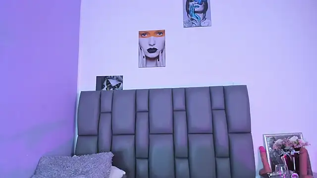 Sophia Lemos online show from 03/07/25, 04:44