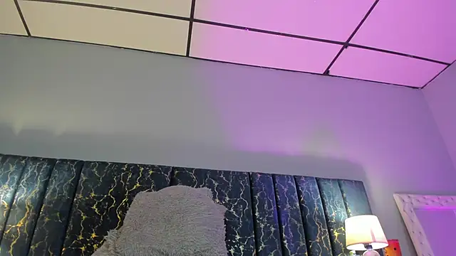 Sophia Lemos online show from 11/13/25, 01:04