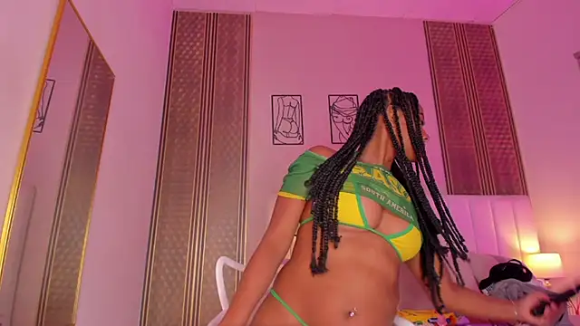 zoe sky  online show from 10/20/25, 11:33