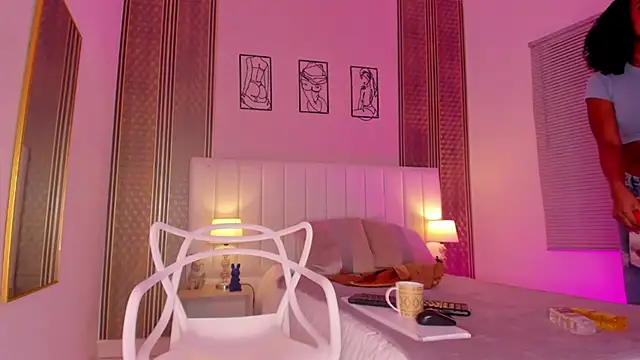 zoe sky  online show from 09/25/25, 11:49