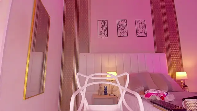 zoe sky  online show from 11/17/25, 11:36