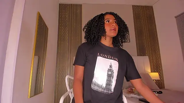 zoe sky  online show from 02/21/26, 11:34