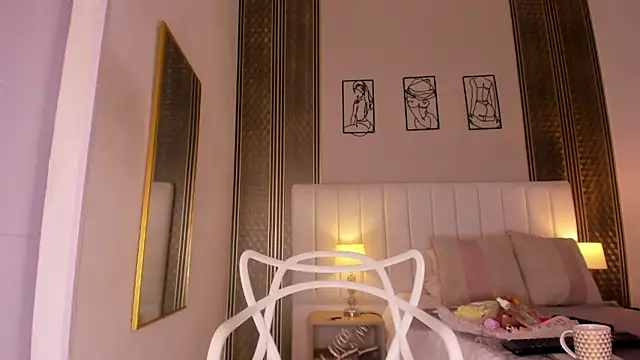 zoe sky  online show from 03/06/26, 11:38