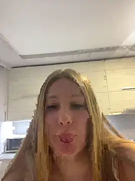 Snapshot of Tatti-Go chatting on 02/10/25, 10:40 Tatti-Go online show from 02/10/25, 10:40