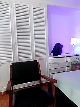 Adel Nesbiit online show from 02/19/26, 07:44