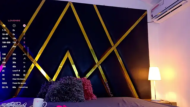 Adel Nesbiit online show from 09/16/25, 07:26