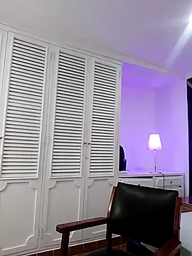 Adel Nesbiit online show from 03/06/26, 07:42