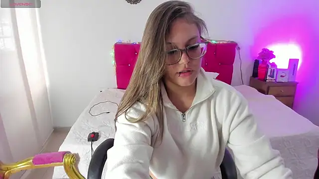 SofiaJoness  online show from 03/14/25, 07:12
