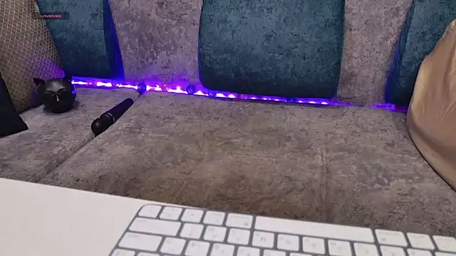 Snapshot of blackcat142 chatting on 11/01/25, 09:47 blackcat142 online show from 11/01/25, 09:47