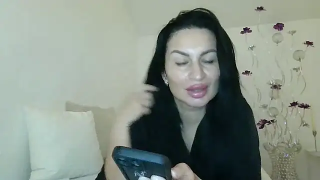 Snapshot of Helena7077 chatting on 01/17/25, 11:40 Helena7077 online show from 01/17/25, 11:40