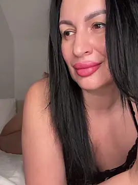 Helena7077 online show from 02/12/26, 11:37