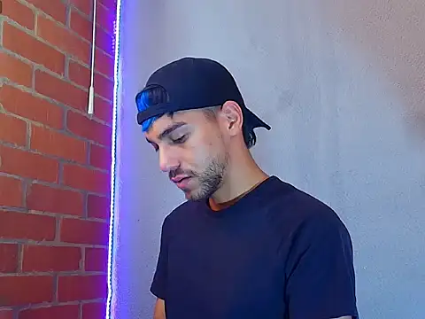 Leandro valenzuela online show from 11/11/25, 03:51