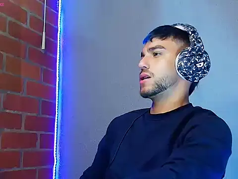 Leandro valenzuela online show from 11/17/25, 07:45