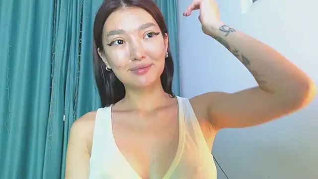 Snapshot of AudreyMell chatting on 09/16/25, 02:40 AudreyMell online show from 09/16/25, 02:40