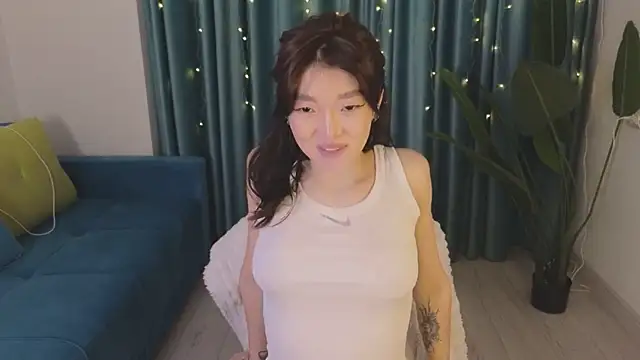 Snapshot of AudreyMell chatting on 03/17/25, 05:38 AudreyMell online show from 03/17/25, 05:38
