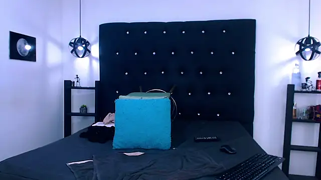 AlissonSpears online show from 12/03/25, 03:29