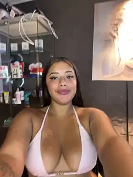 ElaaPerez online show from 11/10/25, 02:55