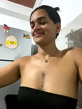 Snapshot of Biancasantillana chatting on 10/29/25, 11:36 Biancasantillana online show from 10/29/25, 11:36