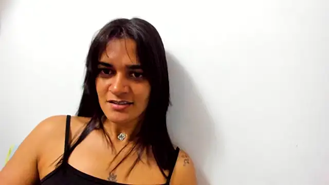 Snapshot of Biancasantillana chatting on 11/21/25, 08:19 Biancasantillana online show from 11/21/25, 08:19