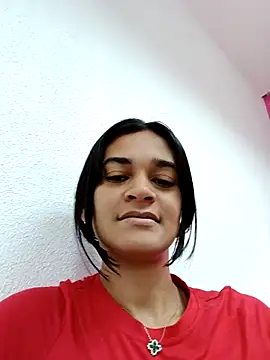 Snapshot of Biancasantillana chatting on 12/17/25, 01:27 Biancasantillana online show from 12/17/25, 01:27