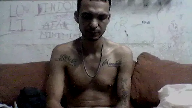 Snapshot of _Dmente_ chatting on 09/19/25, 04:38 Dmente online show from 09/19/25, 04:38