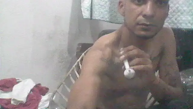 Snapshot of _Dmente_ chatting on 10/15/25, 09:28 Dmente online show from 10/15/25, 09:28