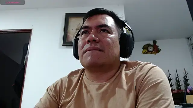 Jhonatan Morales S online show from 03/05/26, 04:20