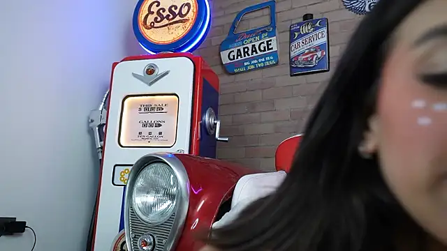 miss collins online show from 02/25/26, 06:08