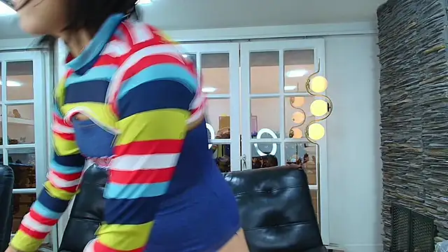 Snapshot of miss_collins chatting on 10/11/25, 05:58 miss collins online show from 10/11/25, 05:58