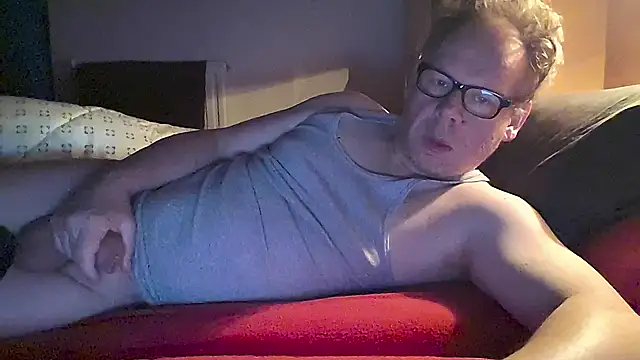 kinkyslet8 online show from 12/22/25, 08:14