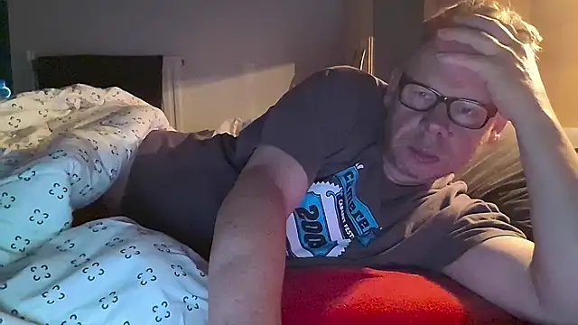 kinkyslet8 online show from 10/27/25, 07:42