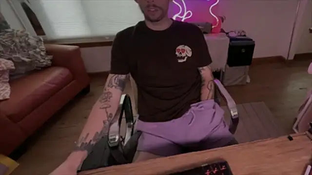 RuffClvb online show from 10/26/25, 11:38