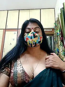 Snapshot of Ratna-777 chatting on 03/07/25, 09:27 Ratna-777 online show from 03/07/25, 09:27