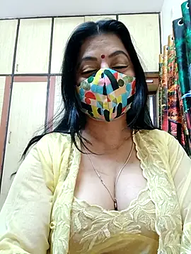 Snapshot of Ratna-777 chatting on 09/11/25, 07:14 Ratna-777 online show from 09/11/25, 07:14