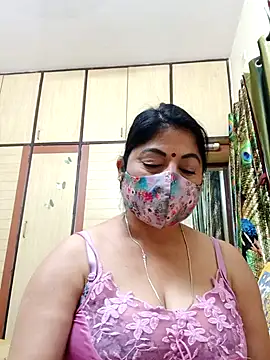 Snapshot of Ratna-777 chatting on 03/04/25, 12:29 Ratna-777 online show from 03/04/25, 12:29