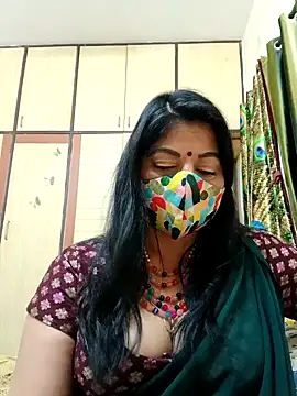 Snapshot of Ratna-777 chatting on 02/23/25, 10:53 Ratna-777 online show from 02/23/25, 10:53