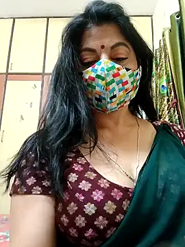 Snapshot of Ratna-777 chatting on 03/19/25, 12:37 Ratna-777 online show from 03/19/25, 12:37