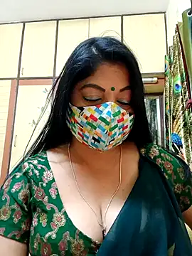 Snapshot of Ratna-777 chatting on 02/26/25, 01:25 Ratna-777 online show from 02/26/25, 01:25