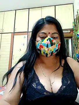 Snapshot of Ratna-777 chatting on 03/11/25, 08:08 Ratna-777 online show from 03/11/25, 08:08